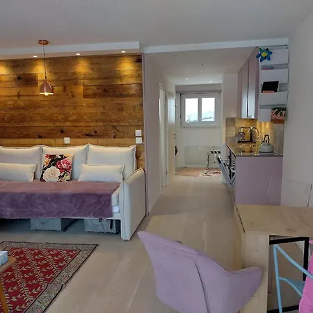 Montanji 7- Neu Renoviert, Tolle Aussicht! * ロイカーバード